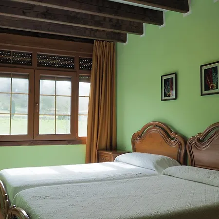 La Vega Y Casa Cardin La Vega de los Caseros