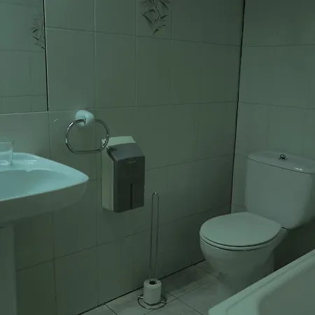 La Vega Hotel *
