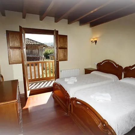 La Vega Y Casa Cardin * La Vega de los Caseros