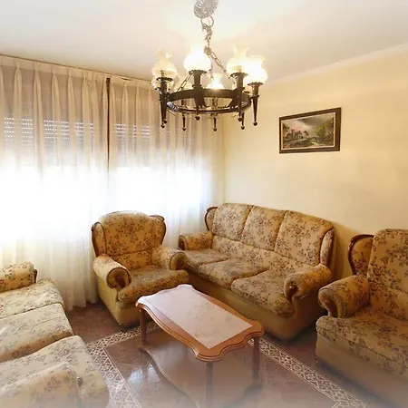 Hotel La Vega Y Casa Cardin La Vega de los Caseros